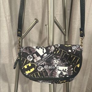 Batman Black‎ and Yellow Crossbody Bag